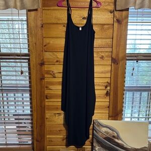 Elegant Woman’s Black Maxi Dress